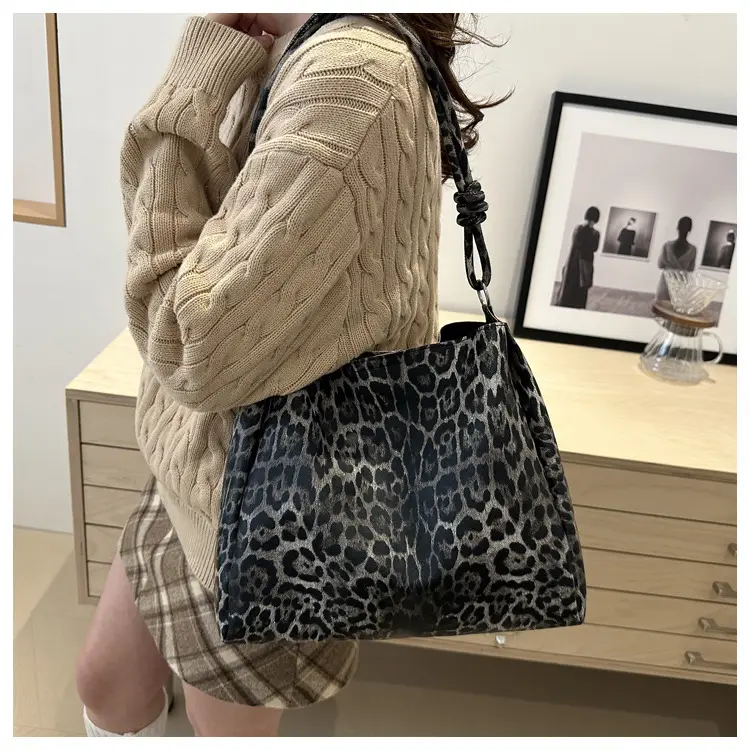 Leopard Print Korean Style Shoulder Bag for Women — feature 19