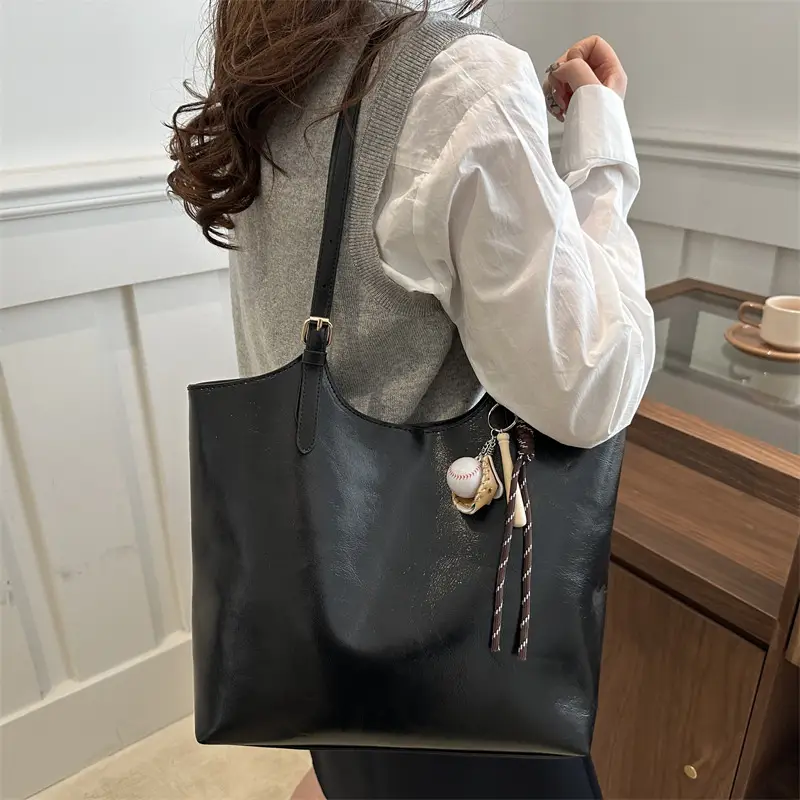 Vintage Wax Leather Tote Bag Women All Match Large Capacity — feature 24