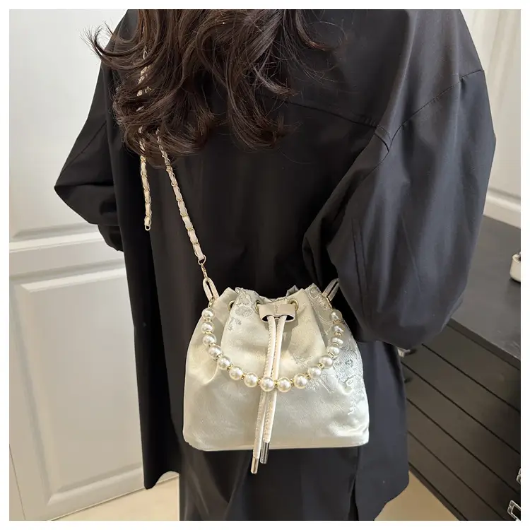 Women Pearl Bucket Bag Summer 2025 Embroidered — feature 10