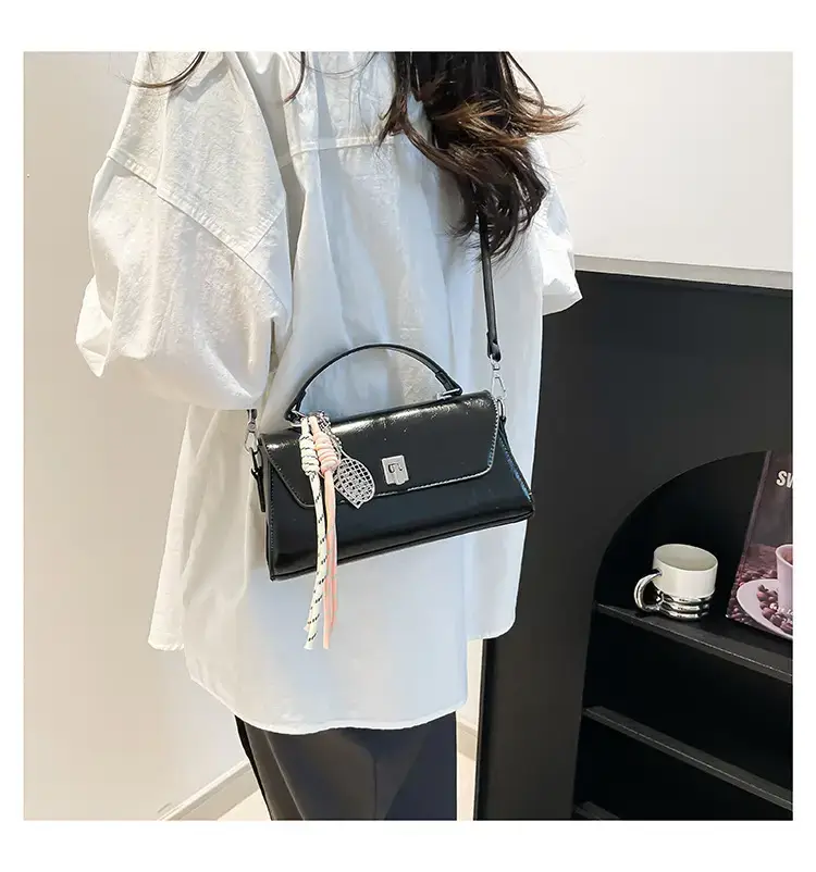 Women's Crossbody Bag 2025 New Niche Design — feature 30