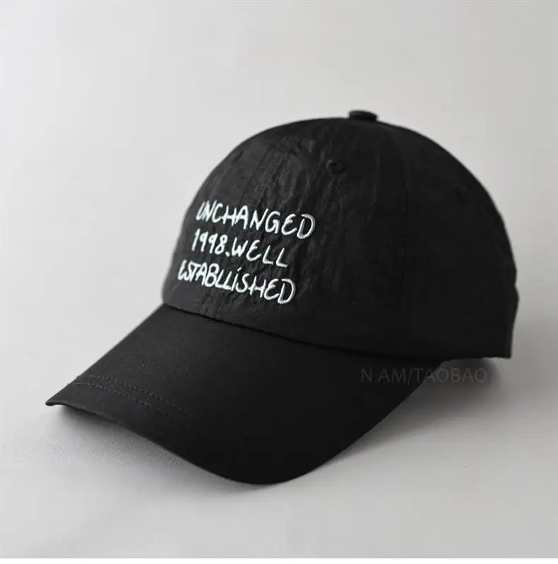 Black Korean-style Baseball Cap for Men Women — feature 2