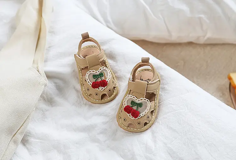 Princess Baby Sandals for Girls with Heart Embroidery — feature 3