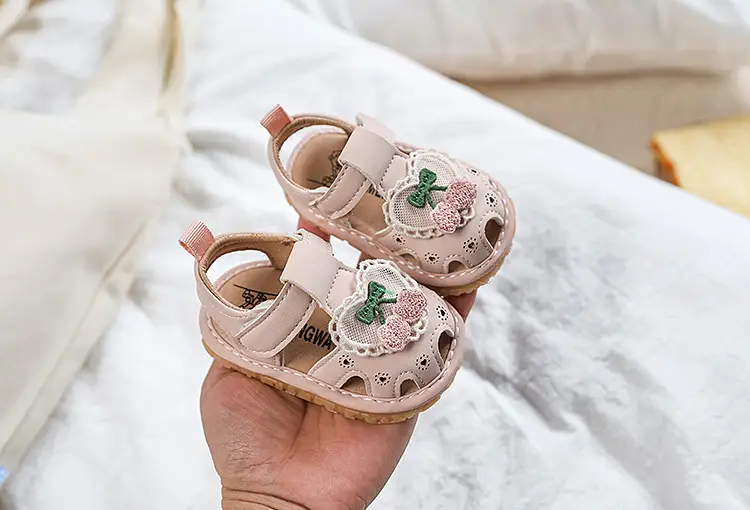 Princess Baby Sandals for Girls with Heart Embroidery — feature 5