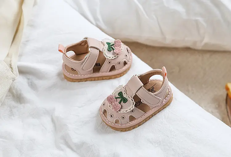 Princess Baby Sandals for Girls with Heart Embroidery — feature 7