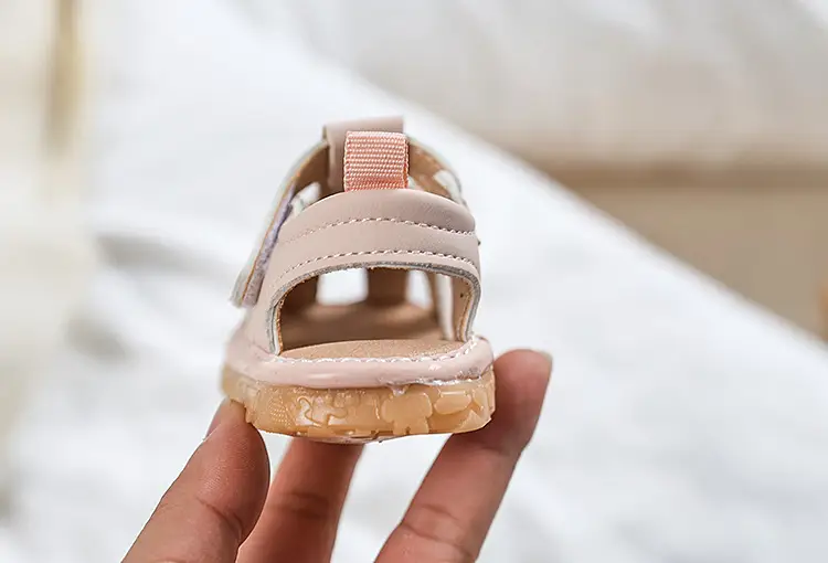 Princess Baby Sandals for Girls with Heart Embroidery — feature 9