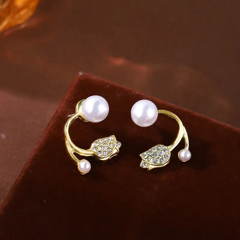 Women's Diamond Tulip Pearl Earrings Gold Plated - Image 4