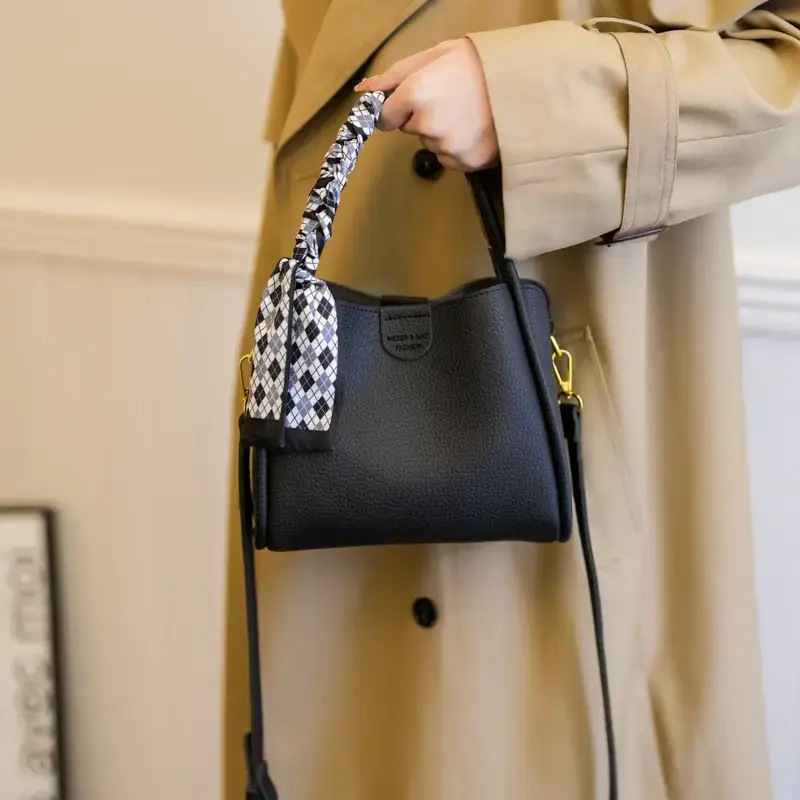 Black Soft Leather Bucket Bag for Women 2024 New Arrival - Image 10
