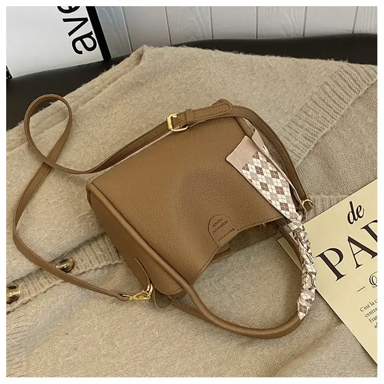 Black Soft Leather Bucket Bag for Women 2024 New Arrival — feature 38