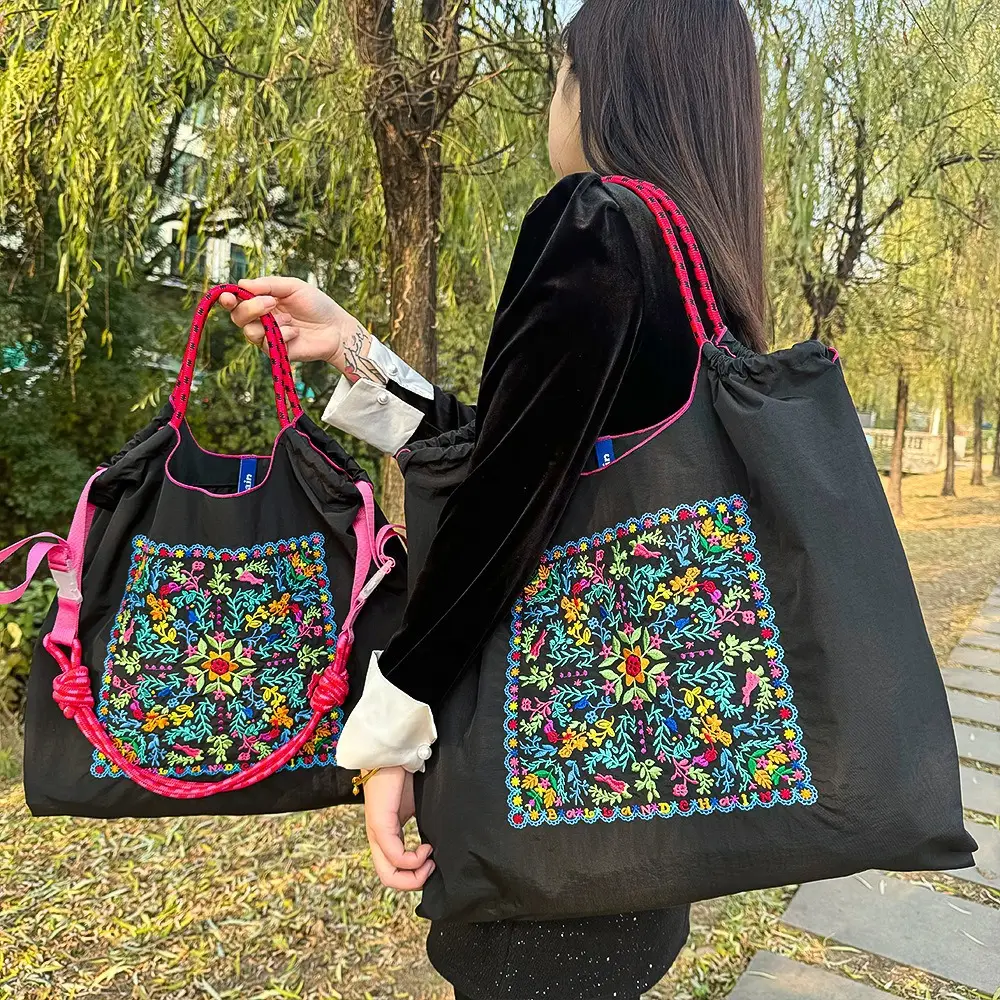 2025 Japanese Embroidered Tote Bag Women - Image 6