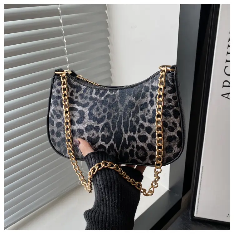 Trendy Women's Pink Monogram Shoulder Bag with Gold Chain — feature 15
