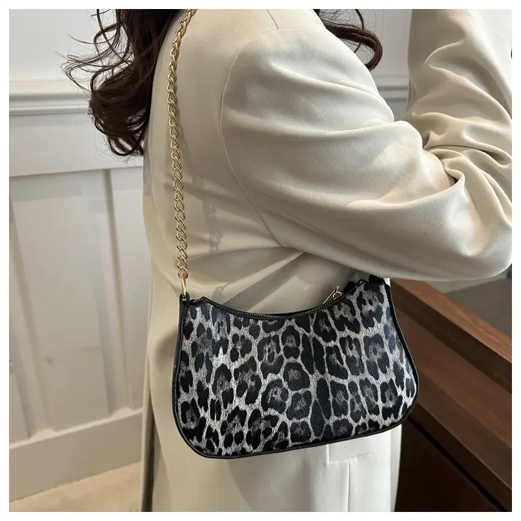 Trendy Women's Pink Monogram Shoulder Bag with Gold Chain — feature 33
