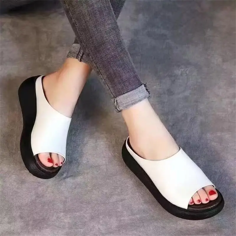 Soft Leather Vintage Wedge Slippers 2025 Spring and Summer New Ethnic Style Outgoing Wear Simple Thick Slippers for Women - Image 2