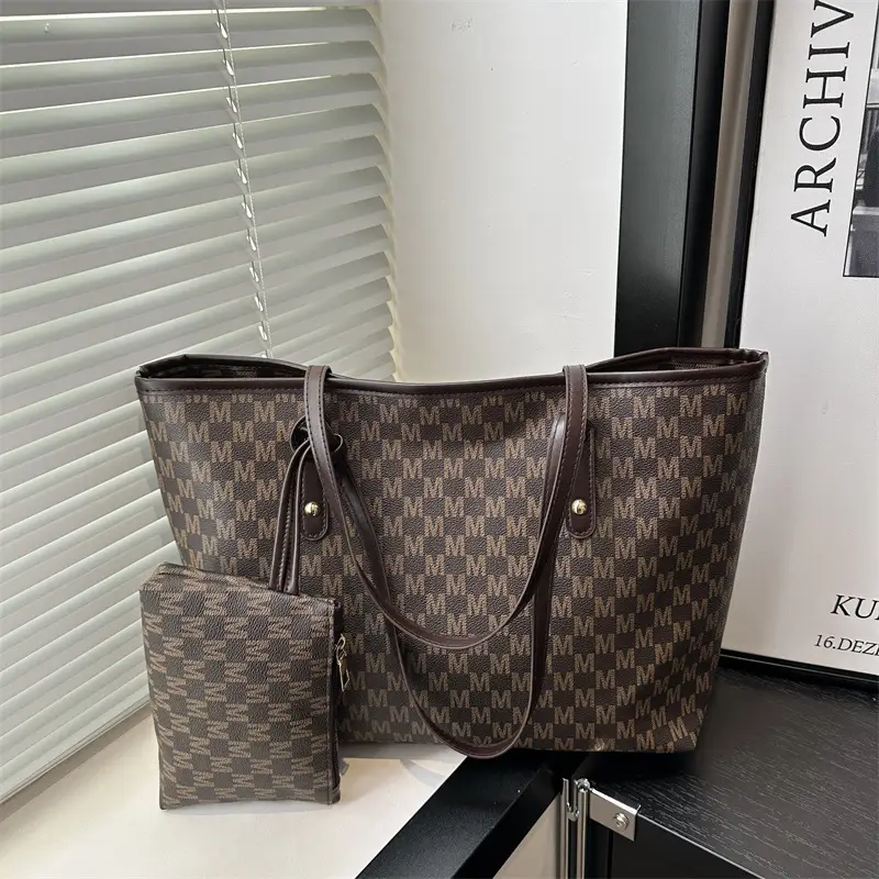 Large Capacity Printed Tote Bag with Matching Wallet - Image 5