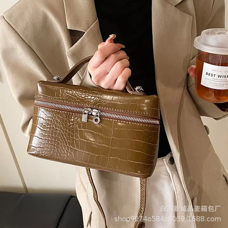 Light Luxury Croc Pattern Box Bag for Women 2026