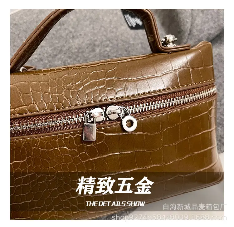 Light Luxury Croc Pattern Box Bag for Women 2026 — feature 12