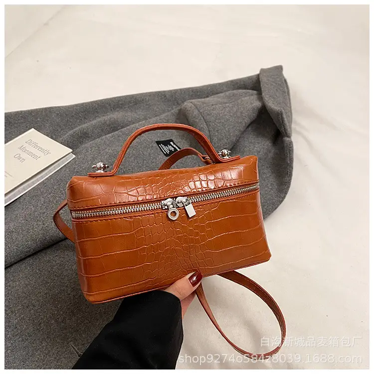 Light Luxury Croc Pattern Box Bag for Women 2026