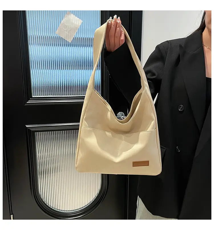 Women's Retro Tote Bag Large Capacity Korean Style — feature 10