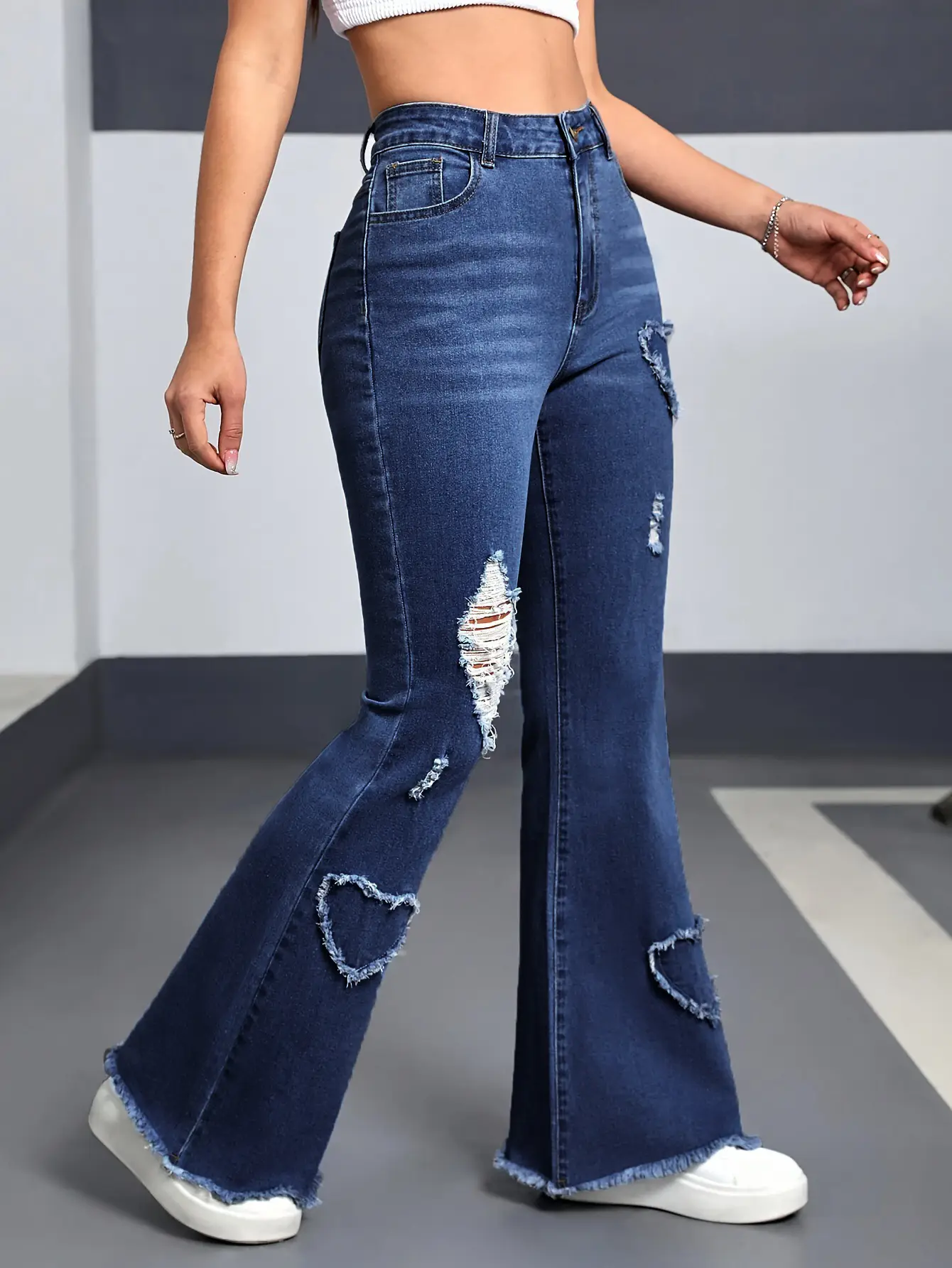 Women Pink Heart-Shaped Ripped Jeans 2025 — feature 10