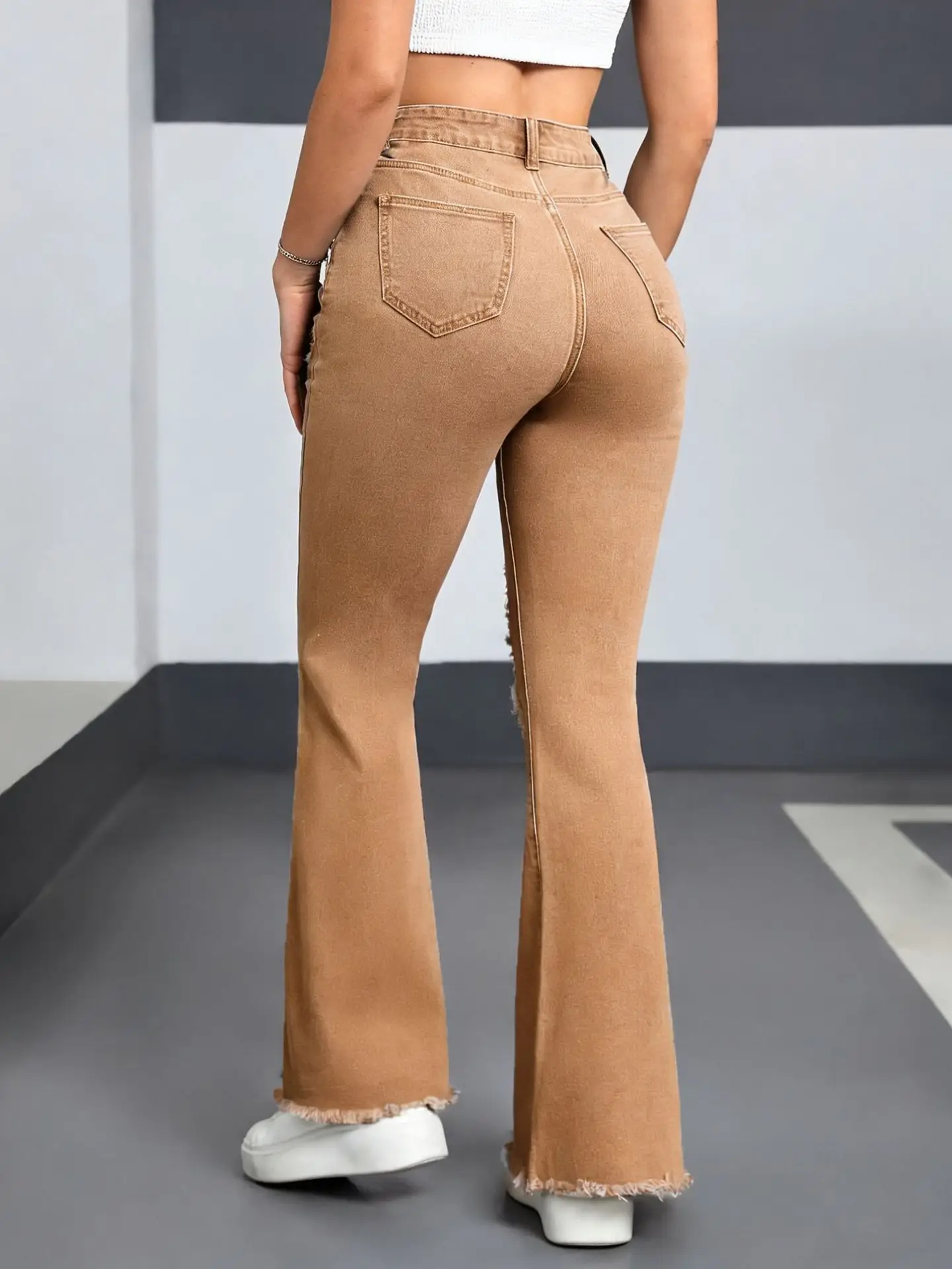 Women Pink Heart-Shaped Ripped Jeans 2025 — feature 18