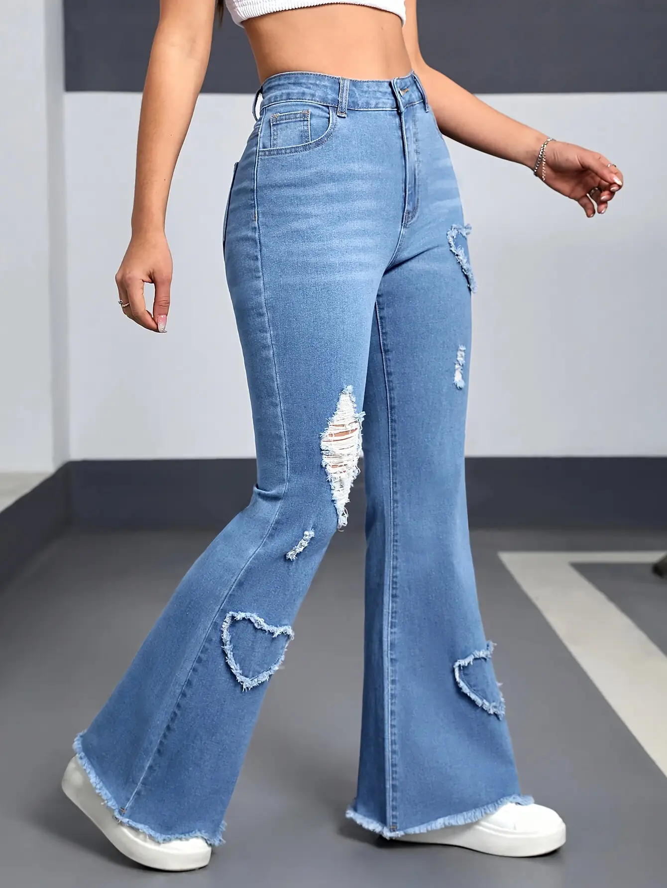 Women Pink Heart-Shaped Ripped Jeans 2025 — feature 4