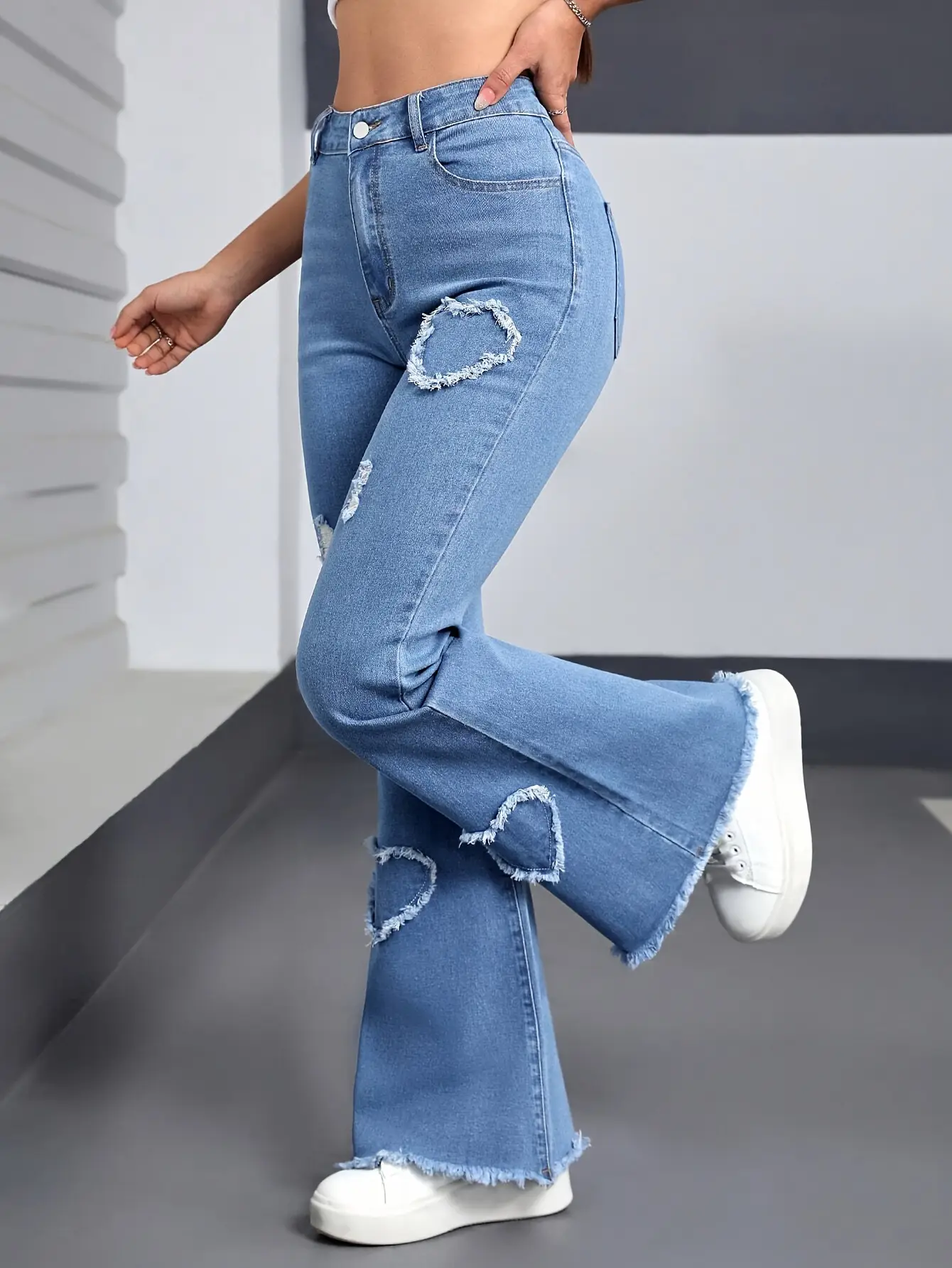 Women Pink Heart-Shaped Ripped Jeans 2025 — feature 5