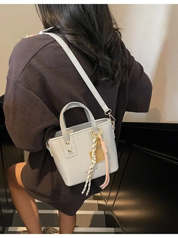 Red Crossbody Bag for Women 2026 Trendy Casual Shoulder Bag - Image 7