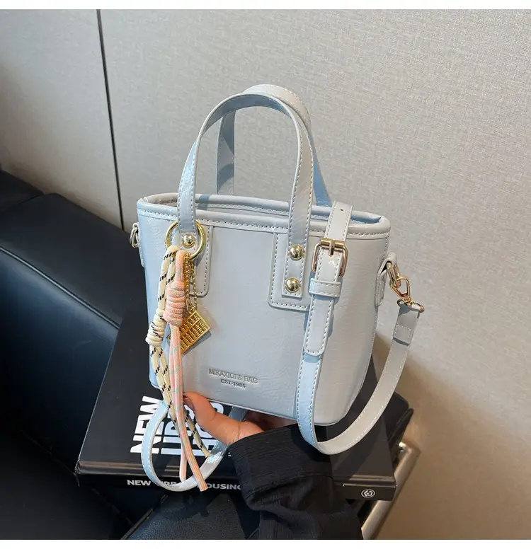 Red Crossbody Bag for Women 2026 Trendy Casual Shoulder Bag — feature 18