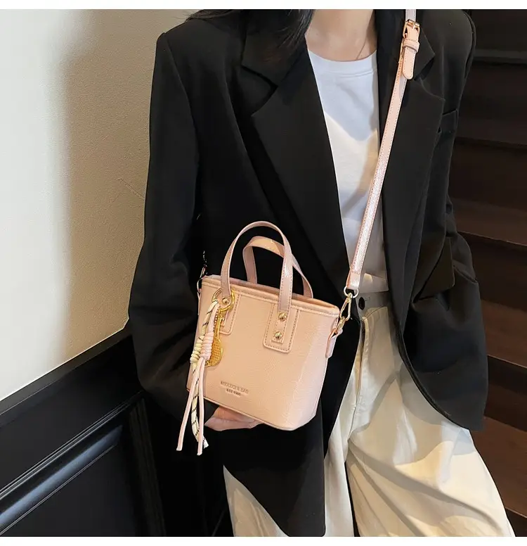 Red Crossbody Bag for Women 2026 Trendy Casual Shoulder Bag — feature 30