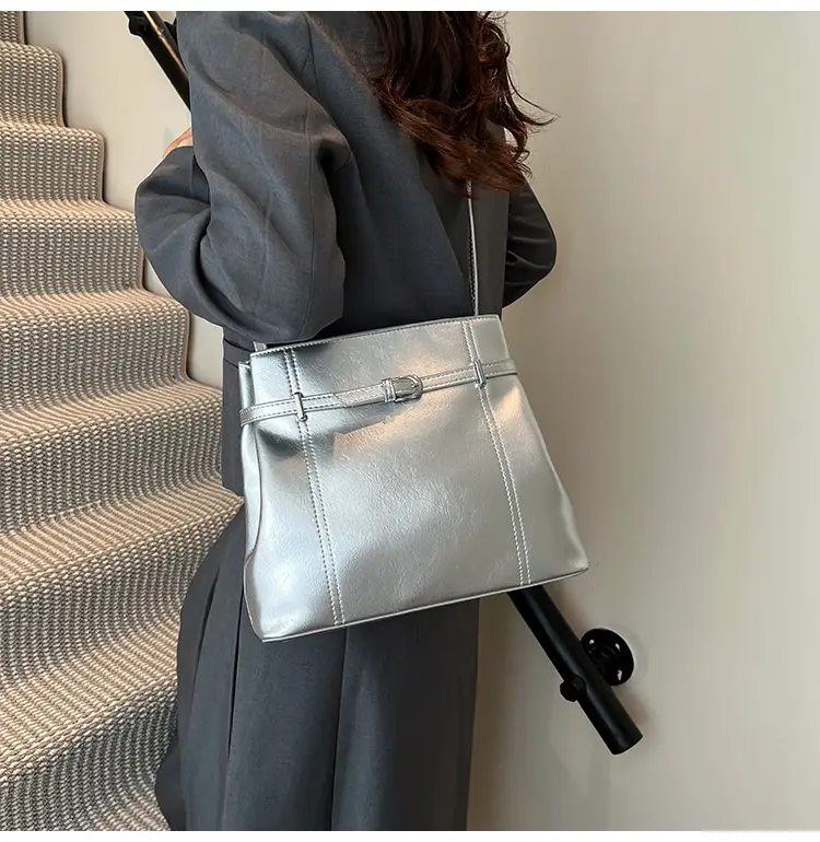 Silver Leather Commuter Bag for Women 2025 Spring Summer — feature 32
