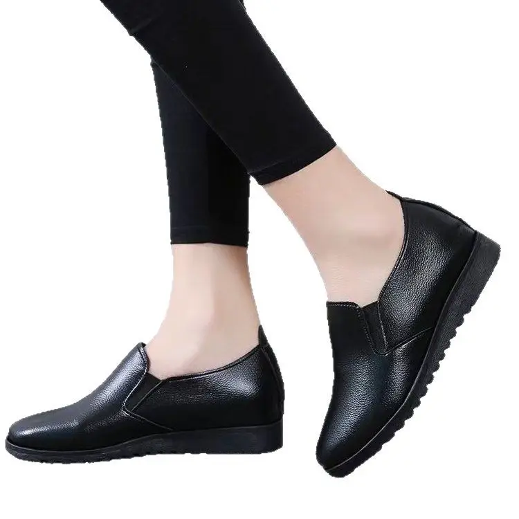 KFC Non-slip Work Shoes Women's Black Flat Shoes for Mom Kitchen Work Shoes Waterproof Soft Leather Women's Single-layer Shoes
