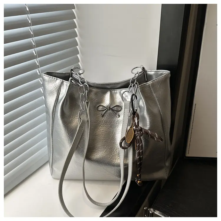 Brown Leather Chain Tote Bag for Women 2025 — feature 10