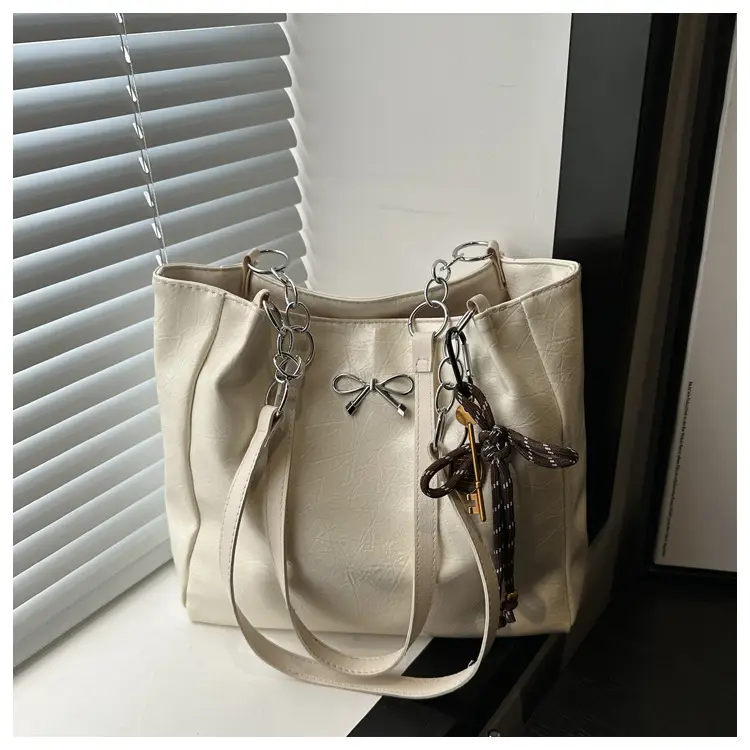 Brown Leather Chain Tote Bag for Women 2025 — feature 9