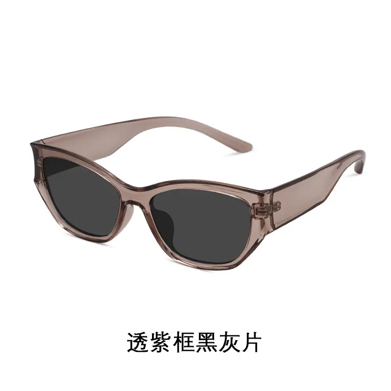 80373Y2K Black Sports Sunglasses with Dark Lens - Image 6
