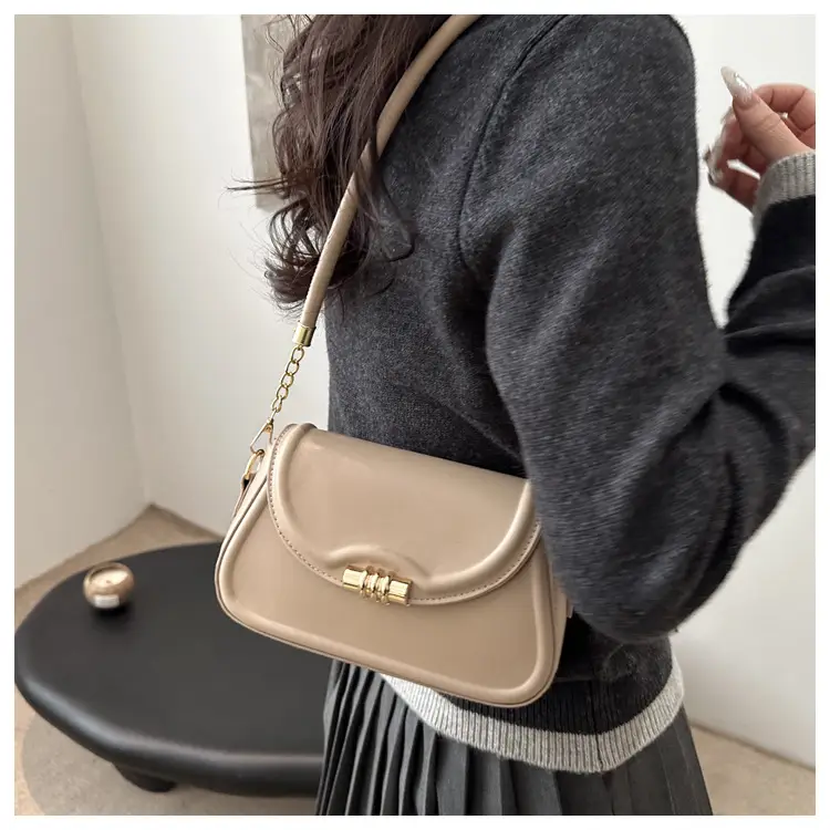 Women's Black Crossbody Bag Korean Style 2025 — feature 19