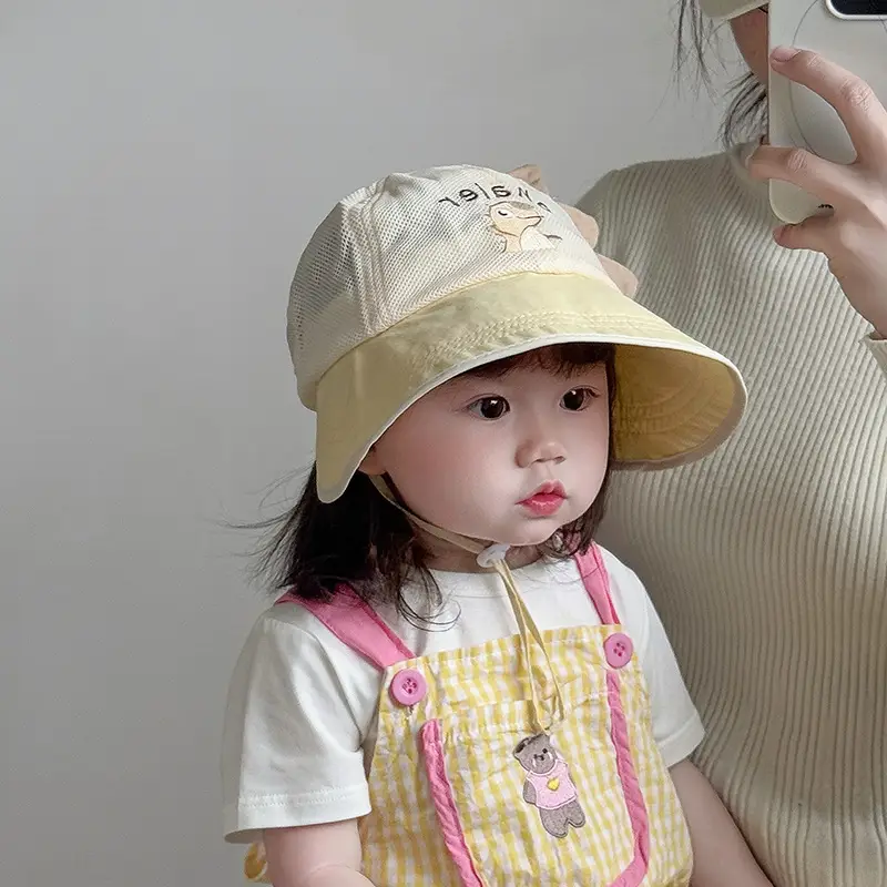 Baby Mesh Sun Hat with Cartoon Embroidery — feature 4