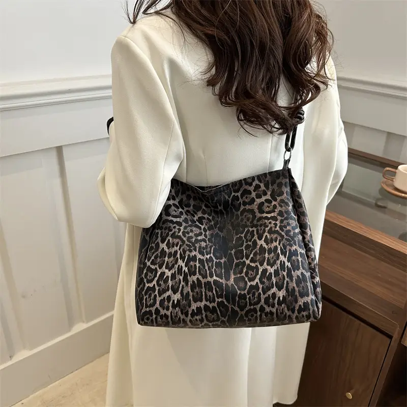Women Leopard Print Crossbody Bag Large Capacity 2025