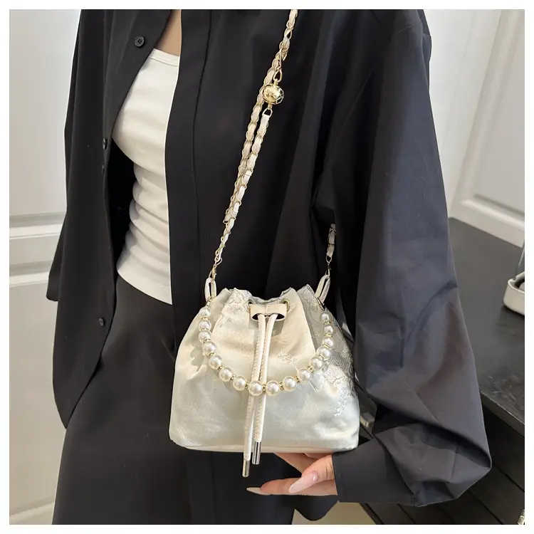 Pearl Chain Bucket Bag Women 2025 Summer — feature 11