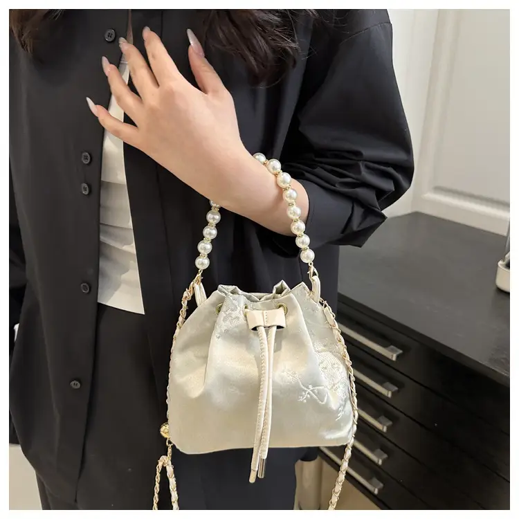 Pearl Chain Bucket Bag Women 2025 Summer — feature 9