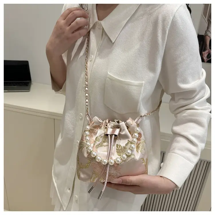 Chinese Embroidered Pearl Chain Shoulder Bag — feature 22