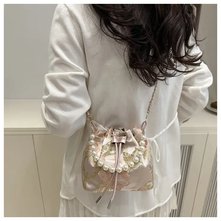 Chinese Embroidered Pearl Chain Shoulder Bag — feature 23