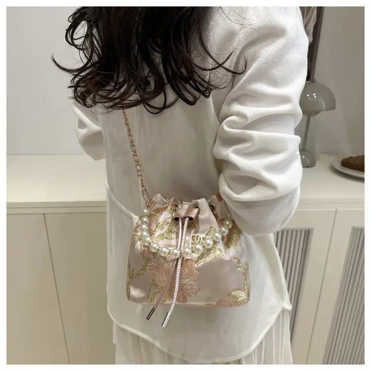 Chinese Embroidered Pearl Chain Shoulder Bag — feature 24