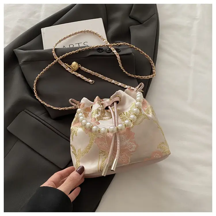 Chinese Embroidered Pearl Chain Shoulder Bag — feature 9