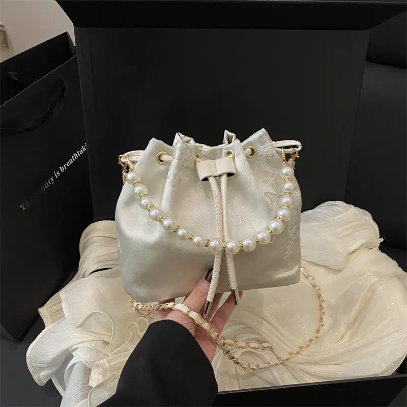 Chinese Embroidered Pearl Chain Shoulder Bag - Image 5