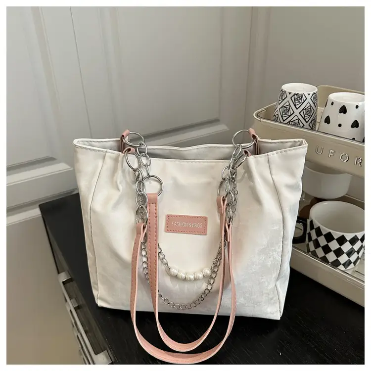 Large Capacity Korean Style Commuter Tote Bag Women 2025 — feature 22