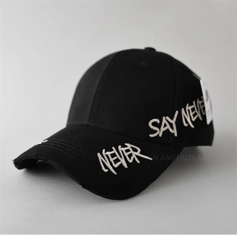Black Korean Letter Embroidered Baseball Cap for Men Women