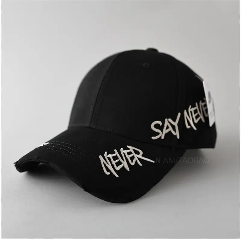 Black Korean Letter Embroidered Baseball Cap for Men Women