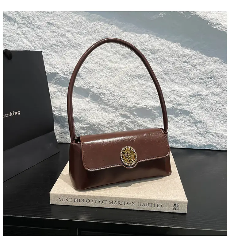 Korean Style Women's Retro Brown Crossbody Bag 2025 — feature 32