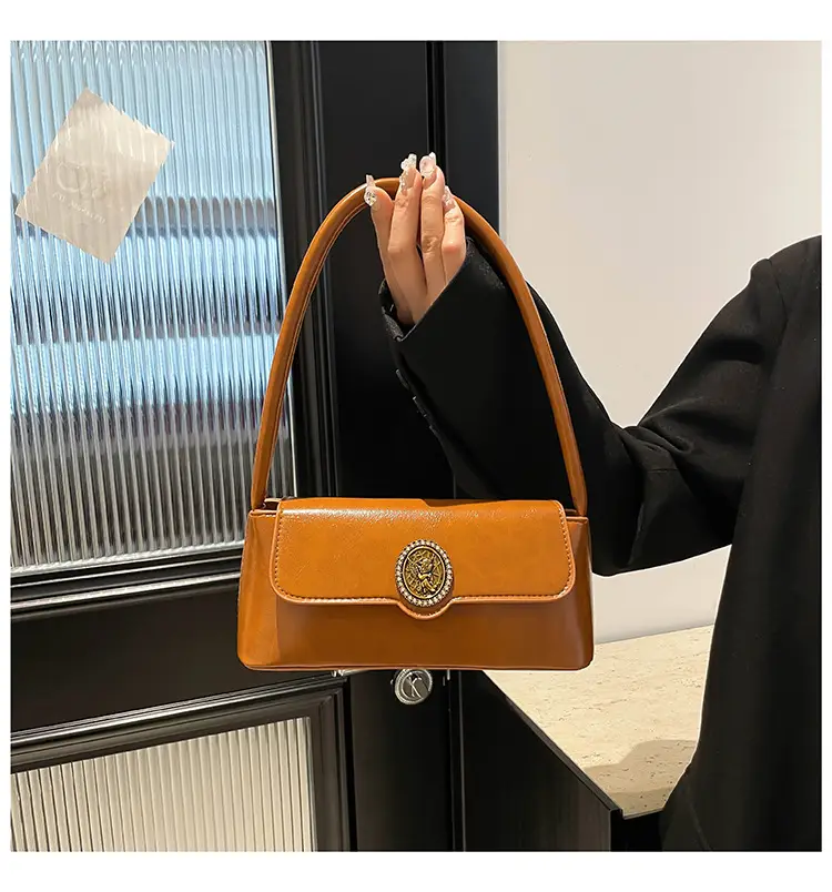 Korean Style Women's Retro Brown Crossbody Bag 2025 — feature 9