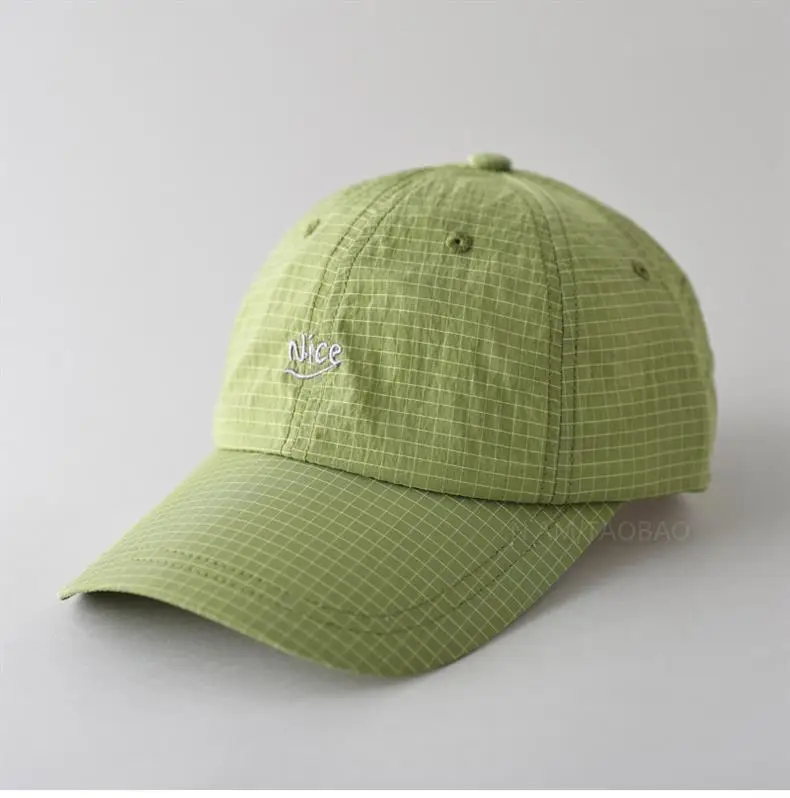 Light Gray Korean Style Baseball Cap for Men Women — feature 1