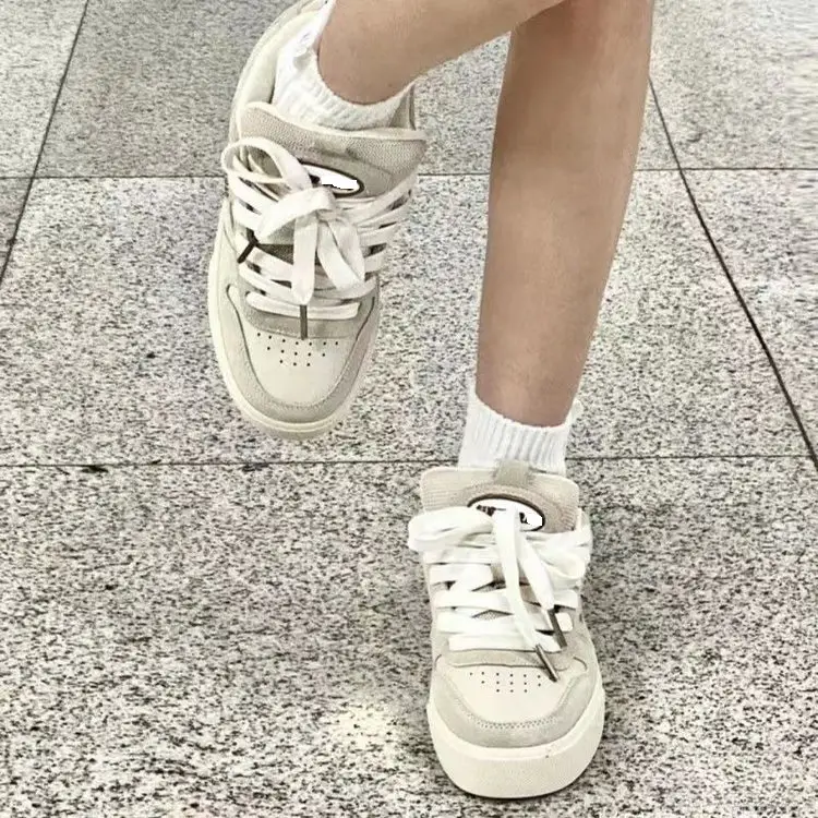 Vintage Suede Low Top Sneakers 2025 Spring New — feature 5